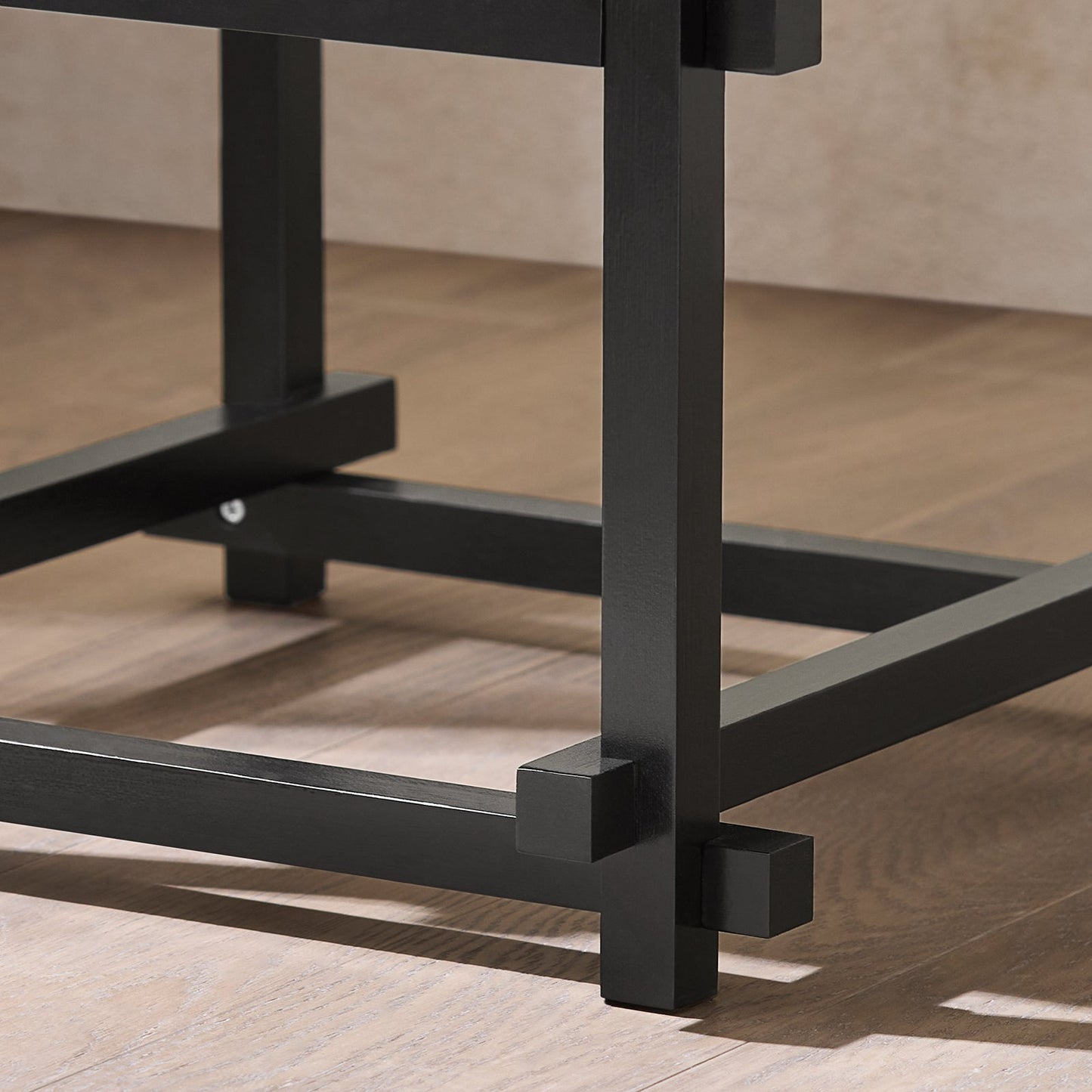 SoBuy table d'appoint HFBT03-SCH - 40×40×60 cm - noir-jaune - châssis en bambou & compartiment de rangement ouvert