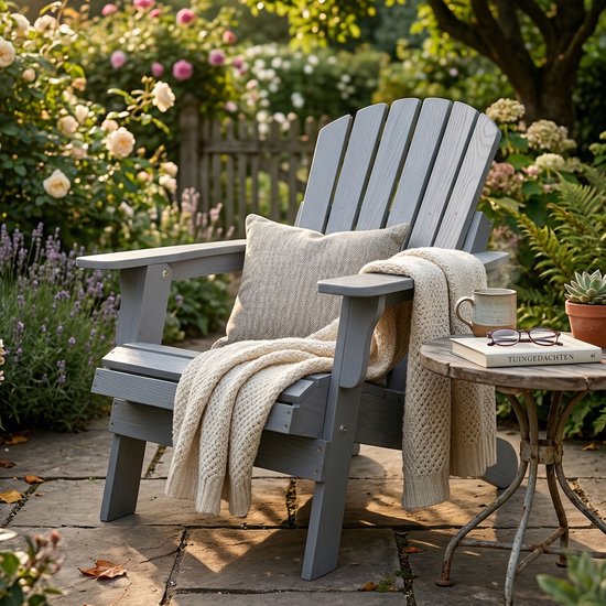 Chaise AXI Rosalie Adirondack Grise – Chaise de détente en bois avec accoudoirs – Pliable – Dossier haut – Chaise de jardin – 75,5 x 86,5 x 85 cm – 100 % bois de pruche certifié FSC