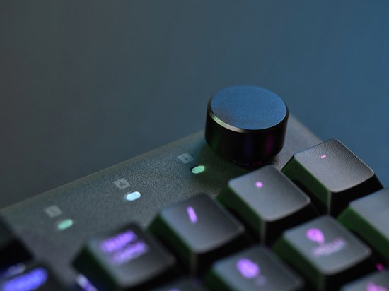 Trust GXT 866 Torix - Clavier gaming mécanique - RGB complet - Commutateurs blancs - PC/PS5 - Qwerty US - Noir