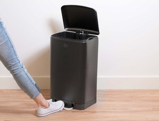 Dirt Devil Pedal bin 30 litres - Poubelle - acier inoxydable - Noir