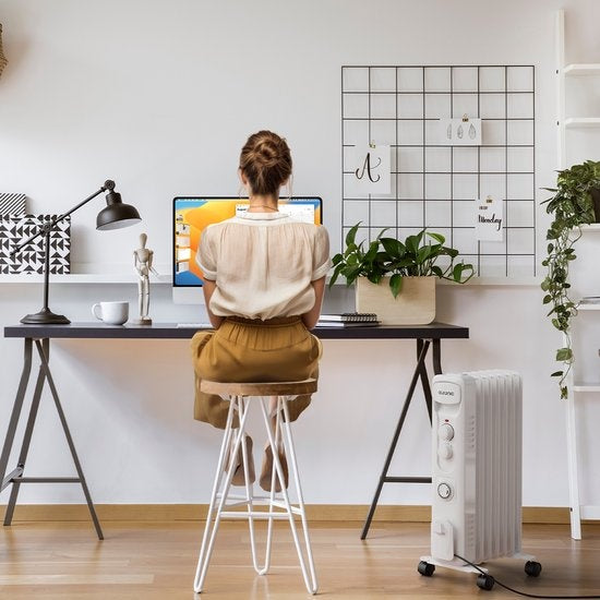 Auronic Radiateur à Huile - Chauffage Électrique avec Thermostat et Minuterie - Puissance Réglable jusqu'à 1500W - Blanc