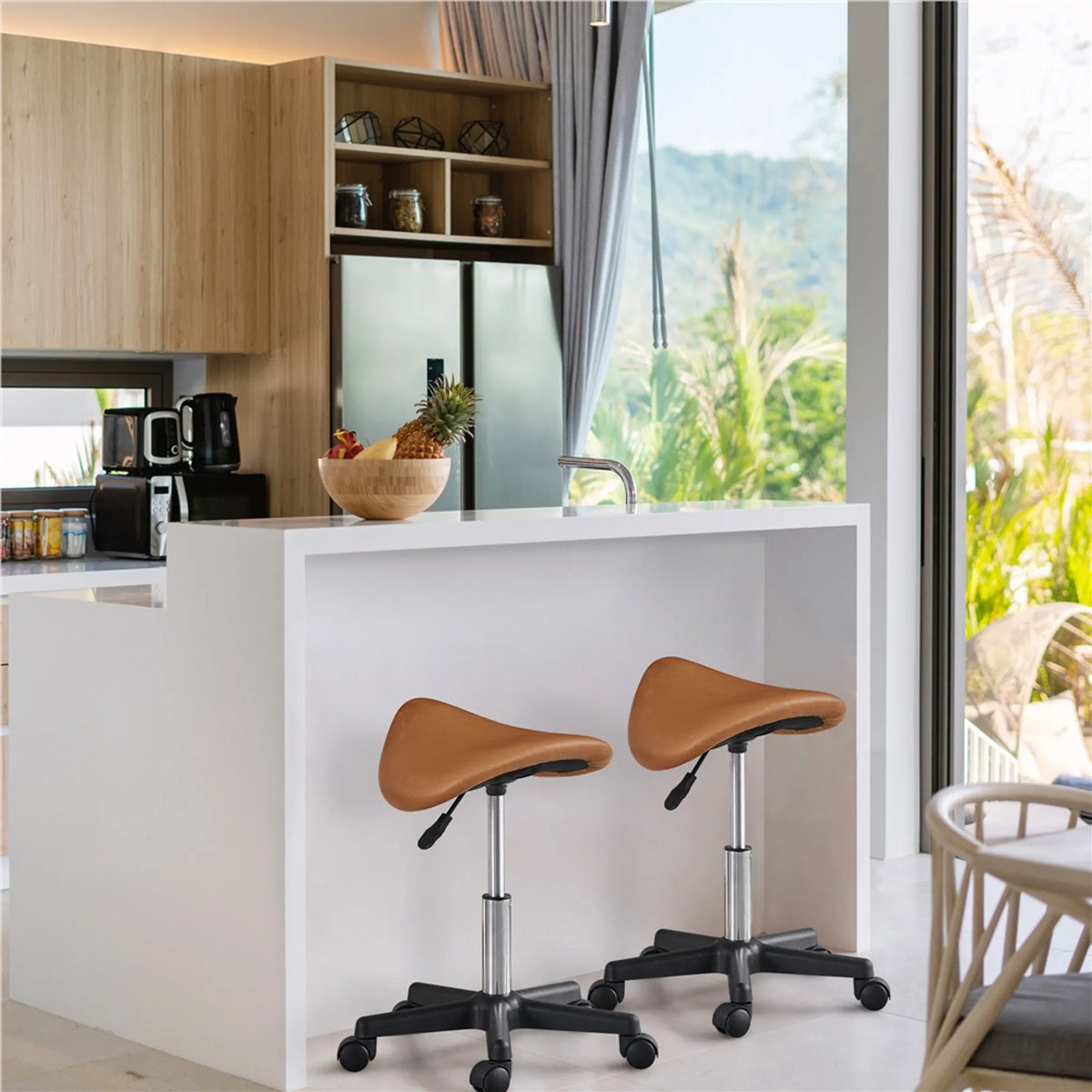 Yaheetech Tabouret de selle ergonomique - équipé d'un élévateur à gaz SGS réglable en hauteur et de roues en nylon pivotantes à 360° et d'une base chromée - pour salon de coiffure et cabinet - cuir synthétique PU marron rétro et métal - 50 x 50 x 45,5-60