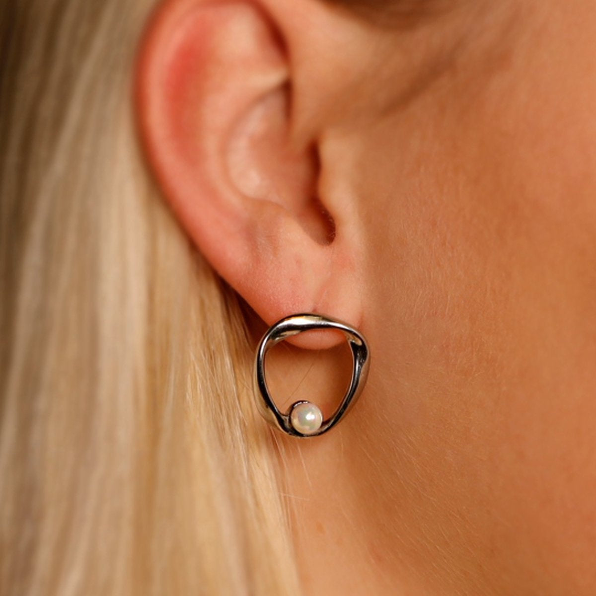 Boucles d'oreilles femme avec perle Ardea Silver - Laura Ferini - Acier inoxydable étanche
