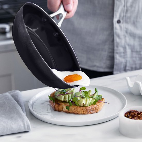 Poêle à induction en céramique Greenpan Omega avec couvercle, 30 cm - Sans PFAS - Poêle à induction - Poêle à induction - Lavable au lave-vaisselle - Résistante au four jusqu'à 200 °C - Résistante aux rayures - Empilable - Aluminium - Noir