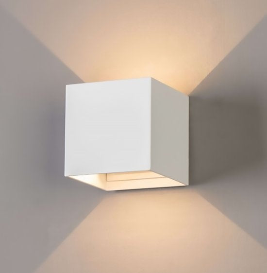 Applique murale - Goliving - Lampe cube LED 12W – IP65 étanche – Intérieur et extérieur – 10 x 10 x 10 cm