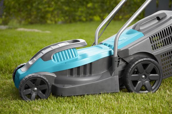 Tondeuse à gazon GARDENA Powermax 32 - Largeur de coupe 32 cm - Pelouses jusqu'à 200 m²