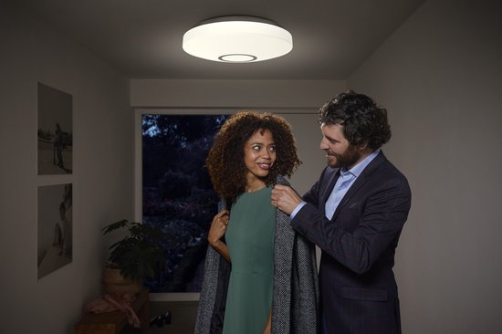 LEDVANCE Applique et plafonnier LED intérieur intelligent avec technologie wifi, couleur de la lumière modifiable (3-K-65-K), couleur RVB modifiable, blanc, 34-mm, compatible Google et Alexa, SMART+ ORBIS KITE RGBW