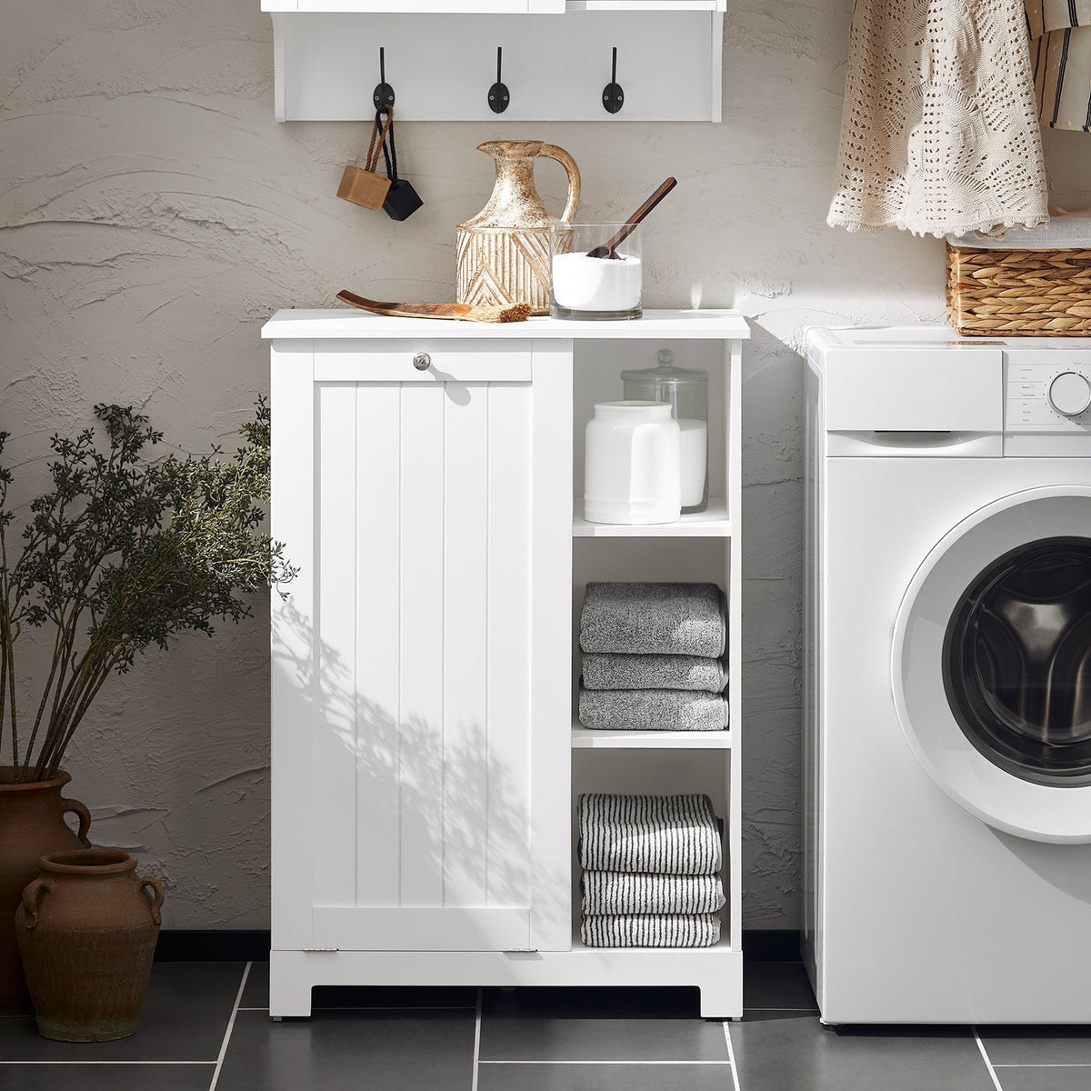 SoBuy Armoire à linge avec sac à linge - 3 étagères - 1 panier à linge - 60 x 37 x 86 cm - Blanc