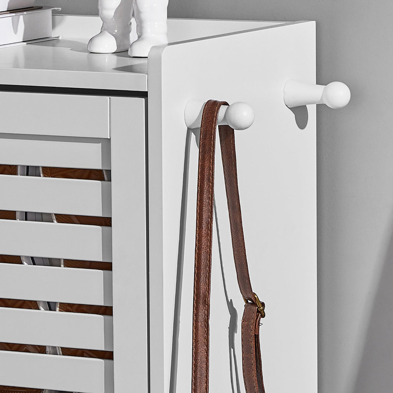 SoBuy FSR119-W Meuble à chaussures avec 3 tiroirs - 55 x 30 x 112 cm - Blanc