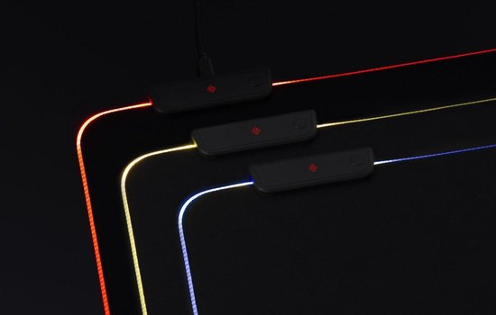 Tapis de souris gaming XXL DUTCH ORIGINALS - Eclairage LED RVB - 9 couleurs - Luminosité réglable - Antidérapant - 80 x 30 cm