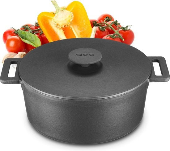 MOA Casserole en fonte - Capacité 4,75 litres - 26CM - Ronde - Toutes sources de chaleur - Egalement pour induction - Poids 5,8 kg - Noire - MOAMC26B