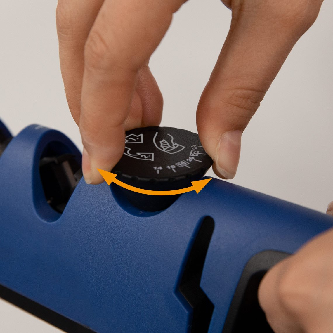 Aiguiseur de couteaux Livington BladeStar 3-en-1 - Angle d'affûtage réglable - Système en trois phases - Pour couteaux et ciseaux
