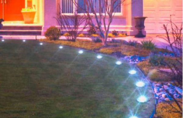 Lampes solaires LED en forme de disque (8 pièces) - Transformez la nuit en jour