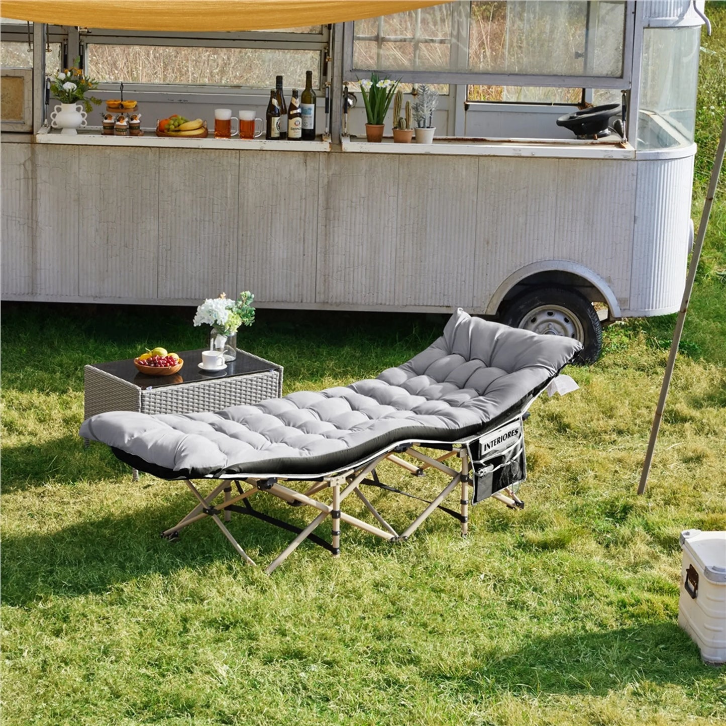 Yaheetech Camping Bed Foldable - Equipé d'un matelas confortable et d'un sac de transport pratique et de compartiments latéraux - Pour le camping et les chambres d'hôtes - Métal noir et tissu 600D Oxford - 191 x 67 x 56 cm