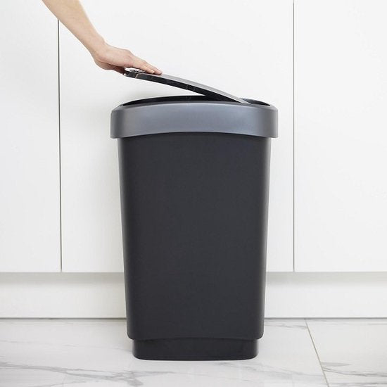 Rotho Twist Trash Can - 50L - 60.2cm - Avec couvercle basculant - Silver/Black