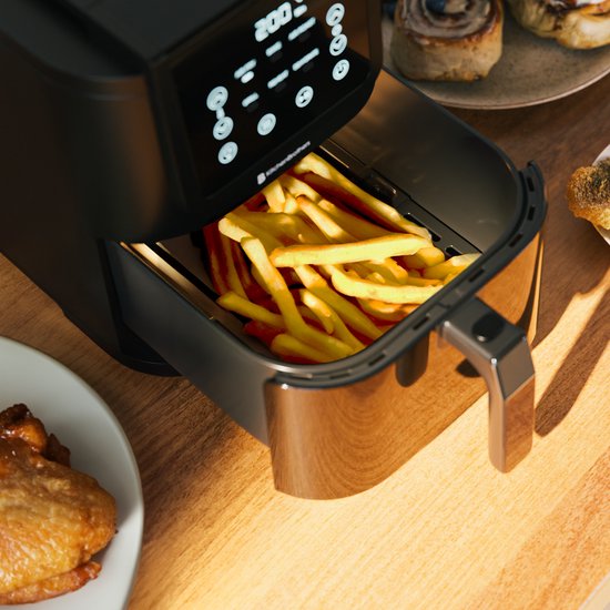 KitchenBrothers Airfryer XL - 5L - 1500W - Friteuse à air chaud - 60ºC à 200ºC - Petit design - Extra silencieux - 6 Programmes de cuisson - Noir
