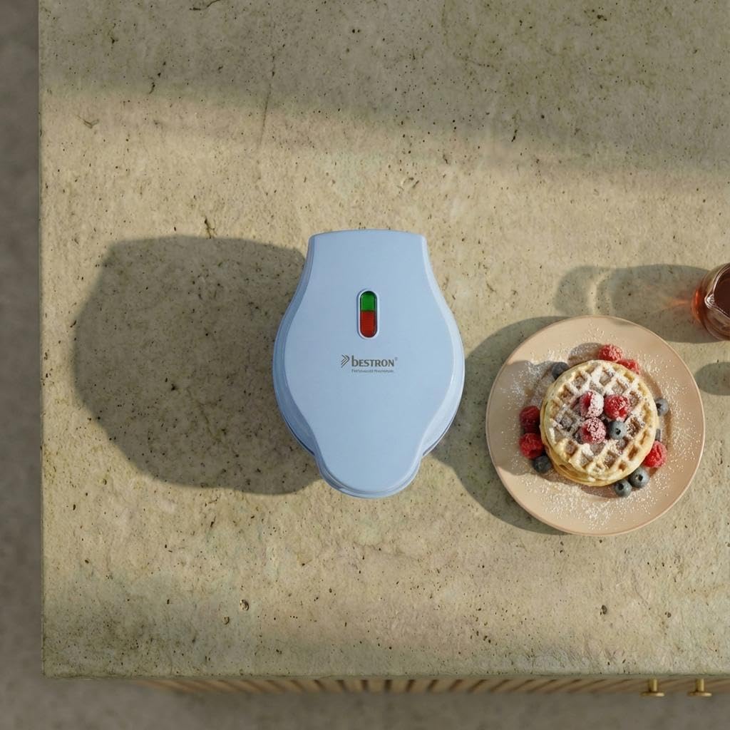 Mini-gaufrier Bestron au design rétro - Revêtement antiadhésif - Pour les fêtes d'enfants et Noël - 550 watts - 15,4 x 11,3 x 20,3 cm - Bleu