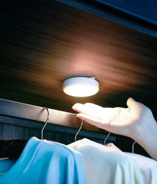 Lampe LED à piles SGD  avec détecteur de mouvement - portée 6 mètres / 120° - 20 secondes - blanc