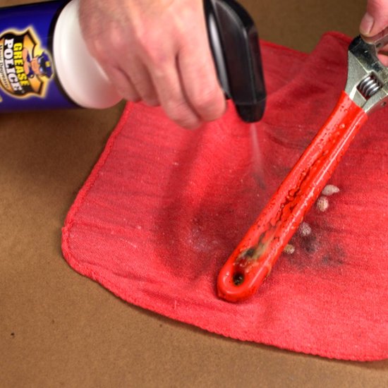 Grease Police avec chiffon en microfibre | Nettoyant puissant contre la graisse et la saleté | Nettoyant multi-usages et dégraissant pour la cuisine, la salle de bains et le jardin