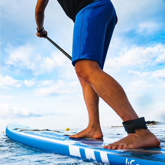 LifeGoods PaddlePro SUP Board Pro - Pro Set - Planche à pagaie gonflable - Max. 150KG - 320x81cm - Bleu ciel
