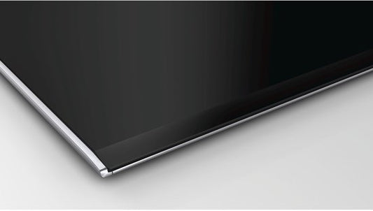 Plaque de cuisson Bosch Série 8 PKN675DP1D, noire, en acier inoxydable, encastrable, vitrocéramique, 4 zones