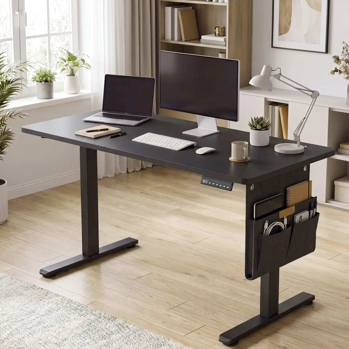 Bureau réglable en hauteur Ochama, 140 x 60 cm, avec fonction mémoire et port USB-C, noir