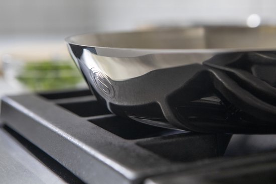Cocotte avec couvercle - Saveur Selects - Ø30 cm - Acier inoxydable - Sans PFAS - Compatible induction et toutes sources de chaleur