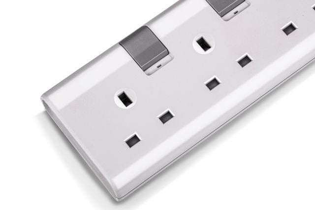 Philips Socket 230V 3 way CHP3130WA - Prise à 3 broches - 2 M