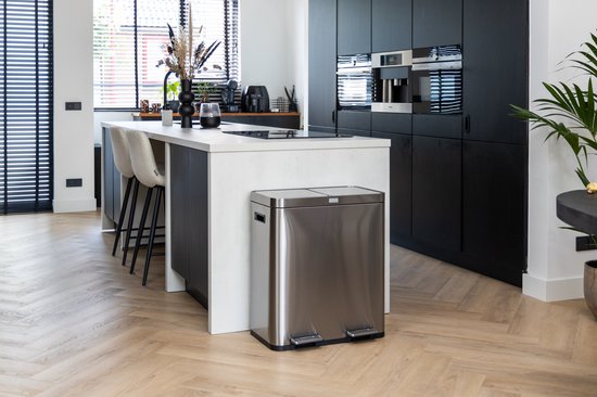 Deleca Recycle Waste Bin with 2 Compartments - 60 Liter (2x30) Waste Bin - Waste Separation / Deposit Container / Pedal Bin - Garbage Bin with FreshAura Odour Control - Slow Close - Stainless Steel Silver
