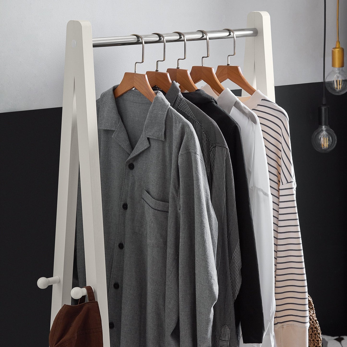 SoBuy Portemanteau - MDF - Max. 15 kg - 66 x 39 x 180 cm - Blanc