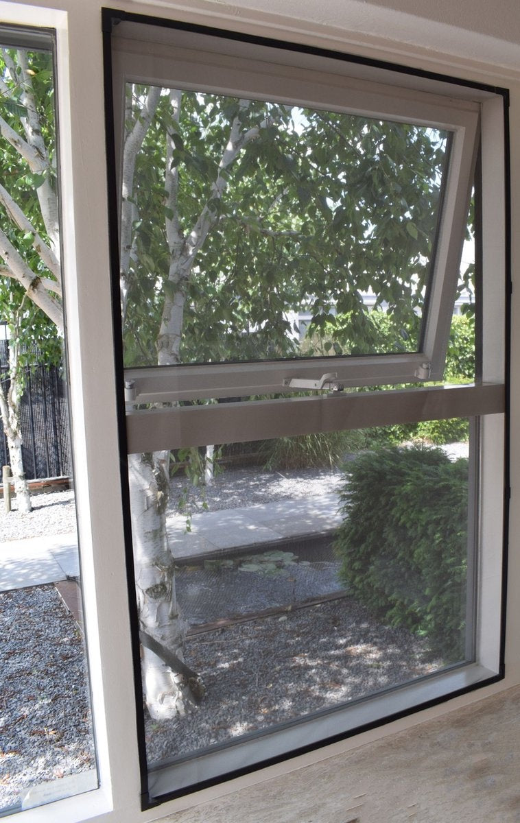 O'DADDY® Magnetische Raamhor - 130x150 cm - Aanpasbaar Vliegengaas - Eenvoudig Installatieproces - Horrengaas - Duurzaam en Veelzijdig - Strakke Witte Rand met Zwart Gaas