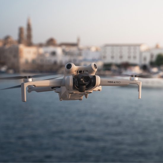 DJI Mini 4 Pro - Drone - Pack Fly More - Avec Smart Controller RC331