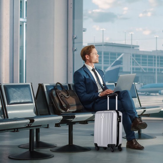 Slazenger Case Set 2 Piece - Hand Luggage Trolley 26L et Spacious Luggage Case 71L - Silver