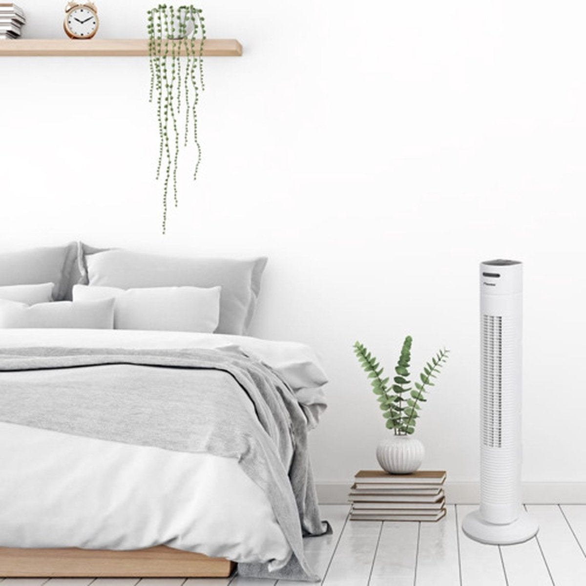 Bestron Torenventilator met aftstandsbediening, Ventilator met 3 snelheidsstanden & 75° graden draaifunctie, incl. Timer, hoogte: 78 cm, 35W, AFT770WRC, kleur: wit