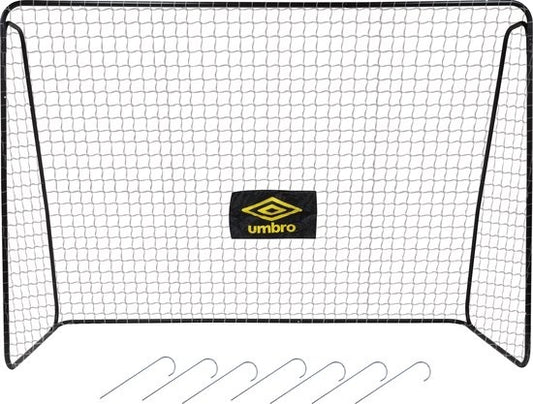 But de football Umbro - 300 x 120 x 205 CM - métal - 7 crochets de sol inclus - noir