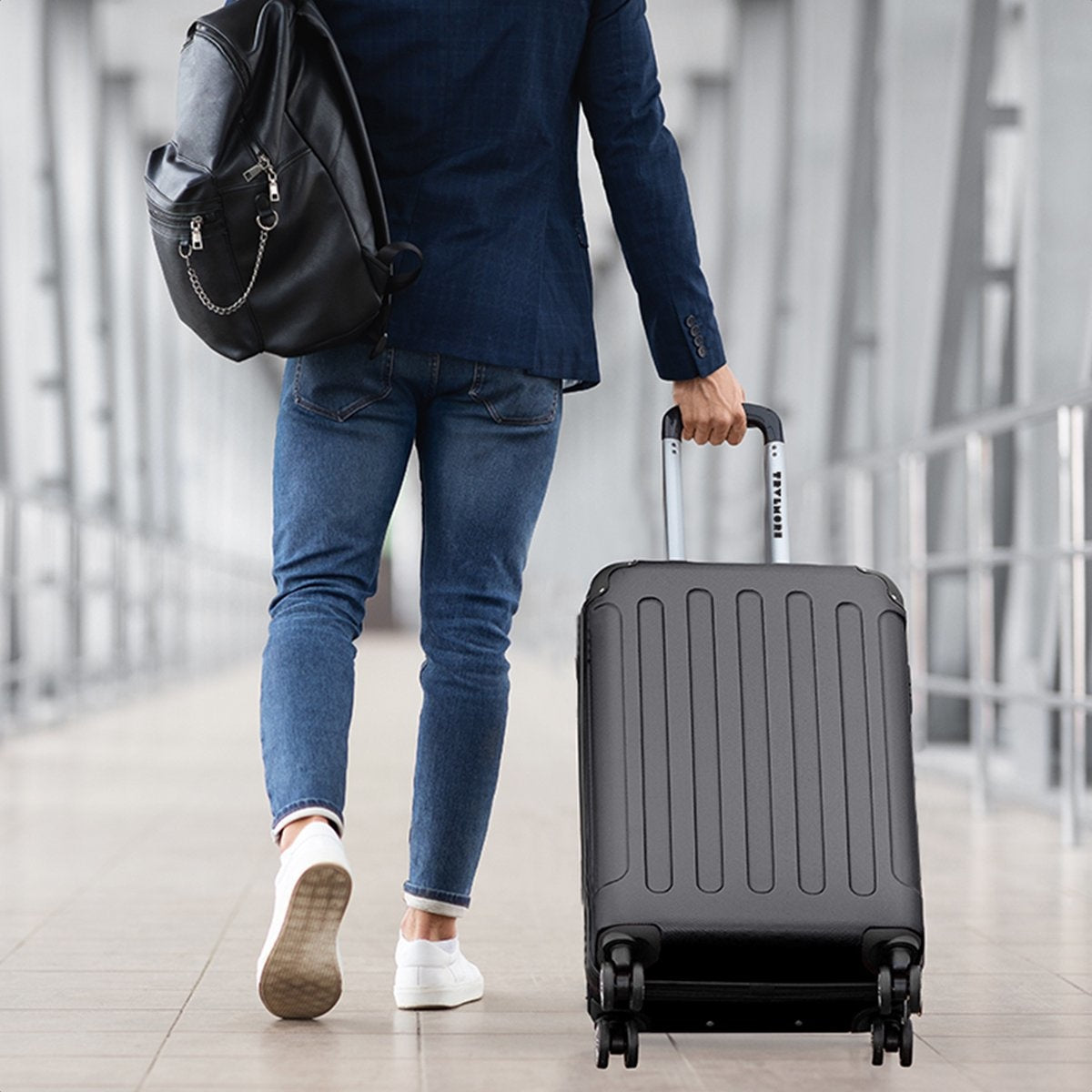 TRVLMORE Valise à main - 54x36x20 cm - 38L - Légère et résistante - Noire - Convient aux cabines d'avion