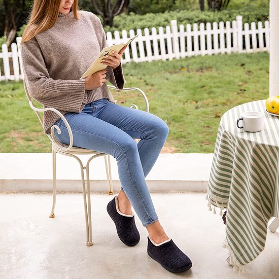 Chaussons Dames - Chaussons - Taille 40/41 - Noir - Antidérapant - Comfeet