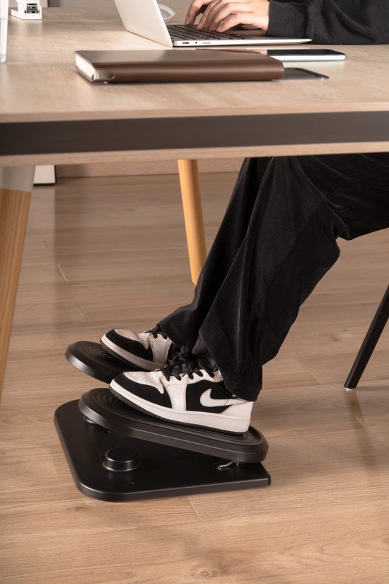 Tabouret avec fonction stepper - repose-pieds sous le bureau
