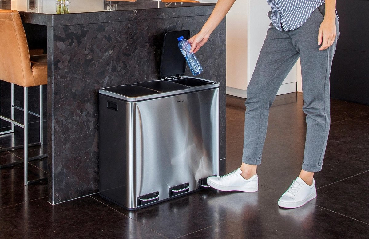 Homra Sparq Pedaalemmer 54 Liter - RVS Prullenbak 3 vakken - Trio Prullenbak 3 X 18 Liter - Prullenbak Afvalscheiding- Vuilnisbak voor huishouden en kantoor - Recycle Vuilbak keuken Afvalemmer - Afvalscheidingsprullenbakken
