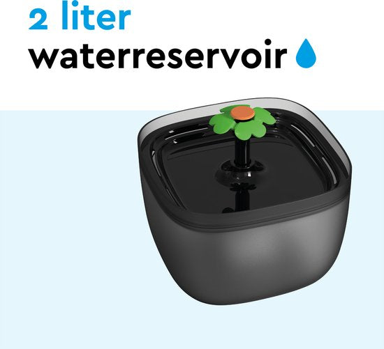 BRASQ Fontaine pour chat et chien 2 litres - Fontaine à eau - Fontaine pour chat - Distributeur d'eau - Abreuvoir pour animaux - Noir - Sans BPA - silencieux - Inclus 4 filtres de rechange + accessoires