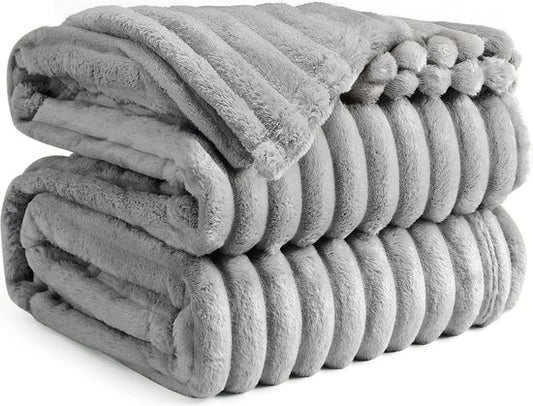 VAIVE Couverture polaire 150 x 200 cm - Super douce - Plaid pour Canapé, Lit ou Décoration de salon - Couvertures - Plaids - Couverture - Ribbed - Grey