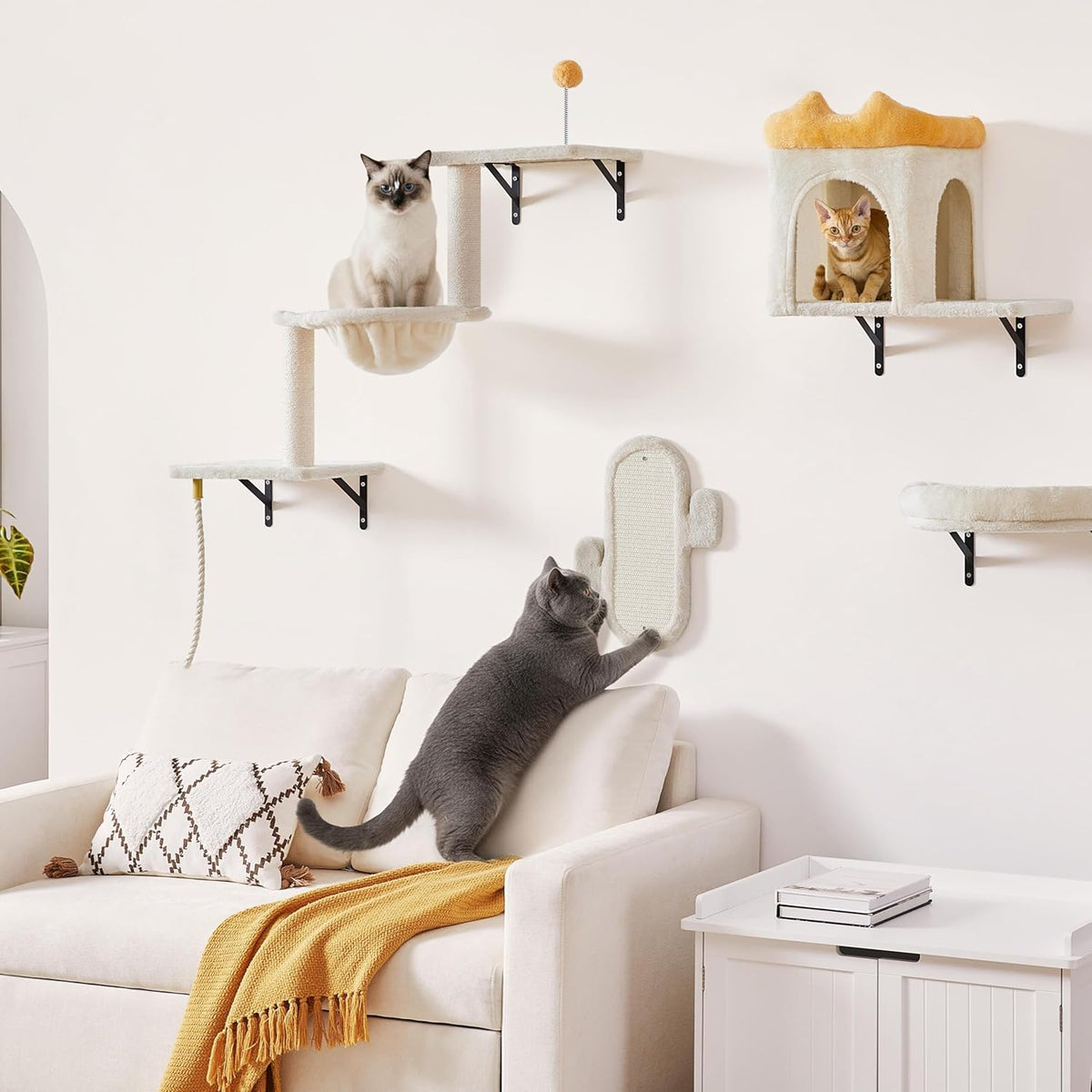 Yaheetech Mur d'escalade pour chats - 4 pièces - avec grattoir et panier - Beige