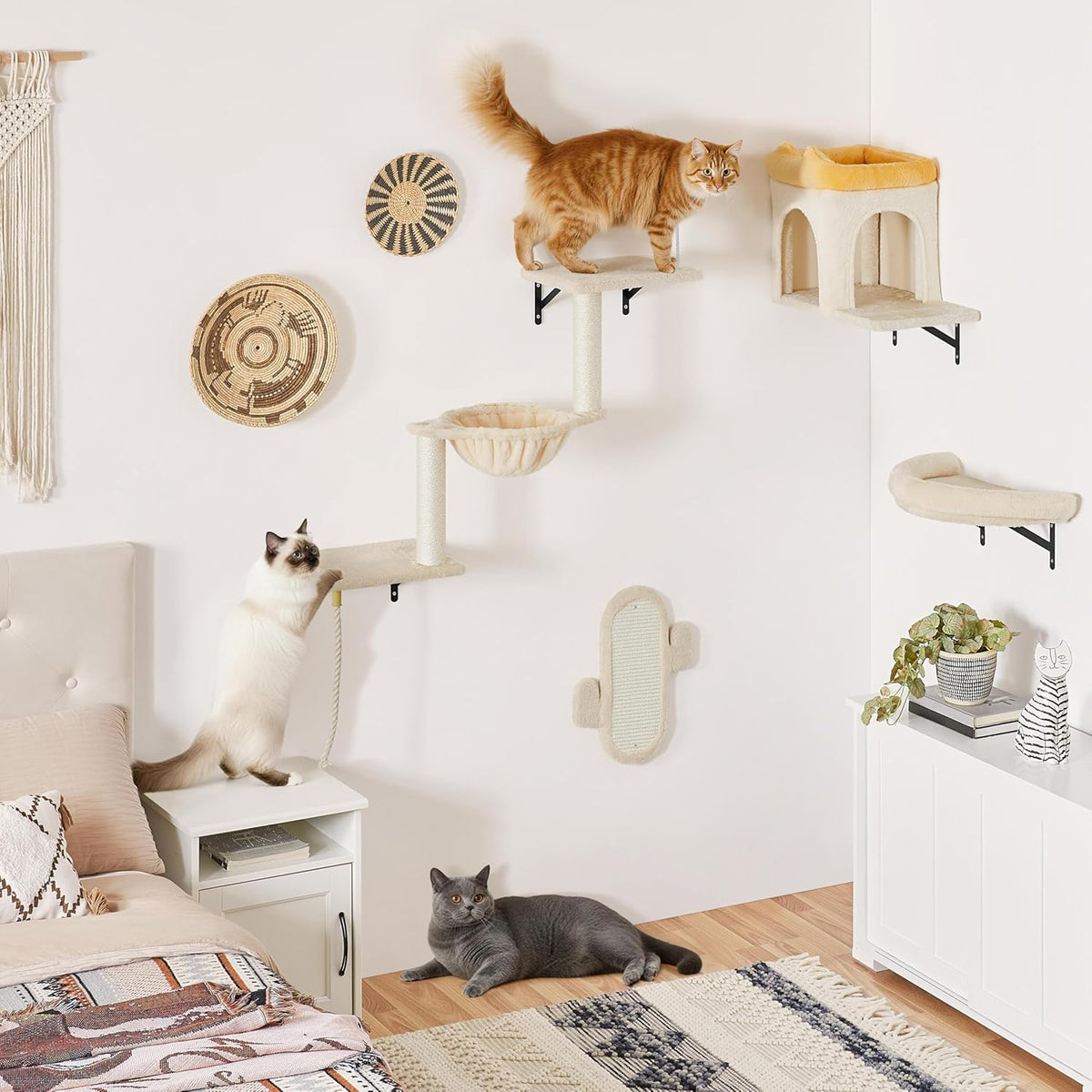 Yaheetech Mur d'escalade pour chats - 4 pièces - avec grattoir et panier - Beige