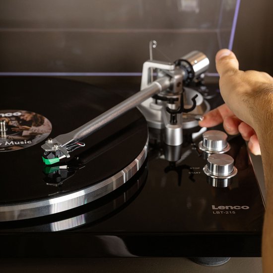 Lenco Tourne-disque avec Bluetooth - Bras de lecture et contrepoids en métal - Ligne Lenco Expertise - LBT-215BK - Piano Black
