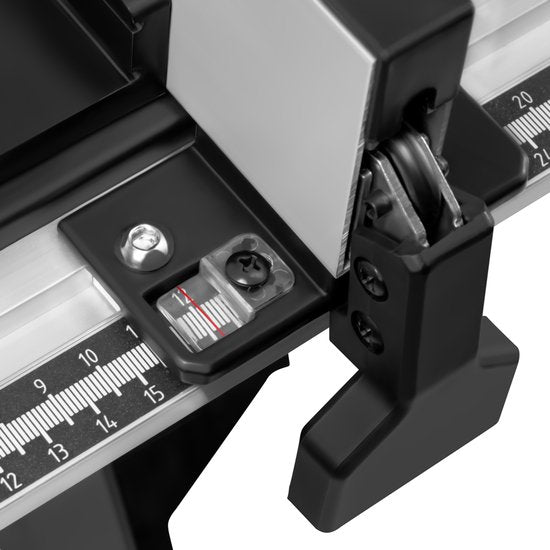VONROC Table de sciage 2000W - Ø250mm - Grande surface de travail - Angle de sciage réglable de 0° à 45° - Avec technologie soft-start - Lame de scie 60T et support inclus