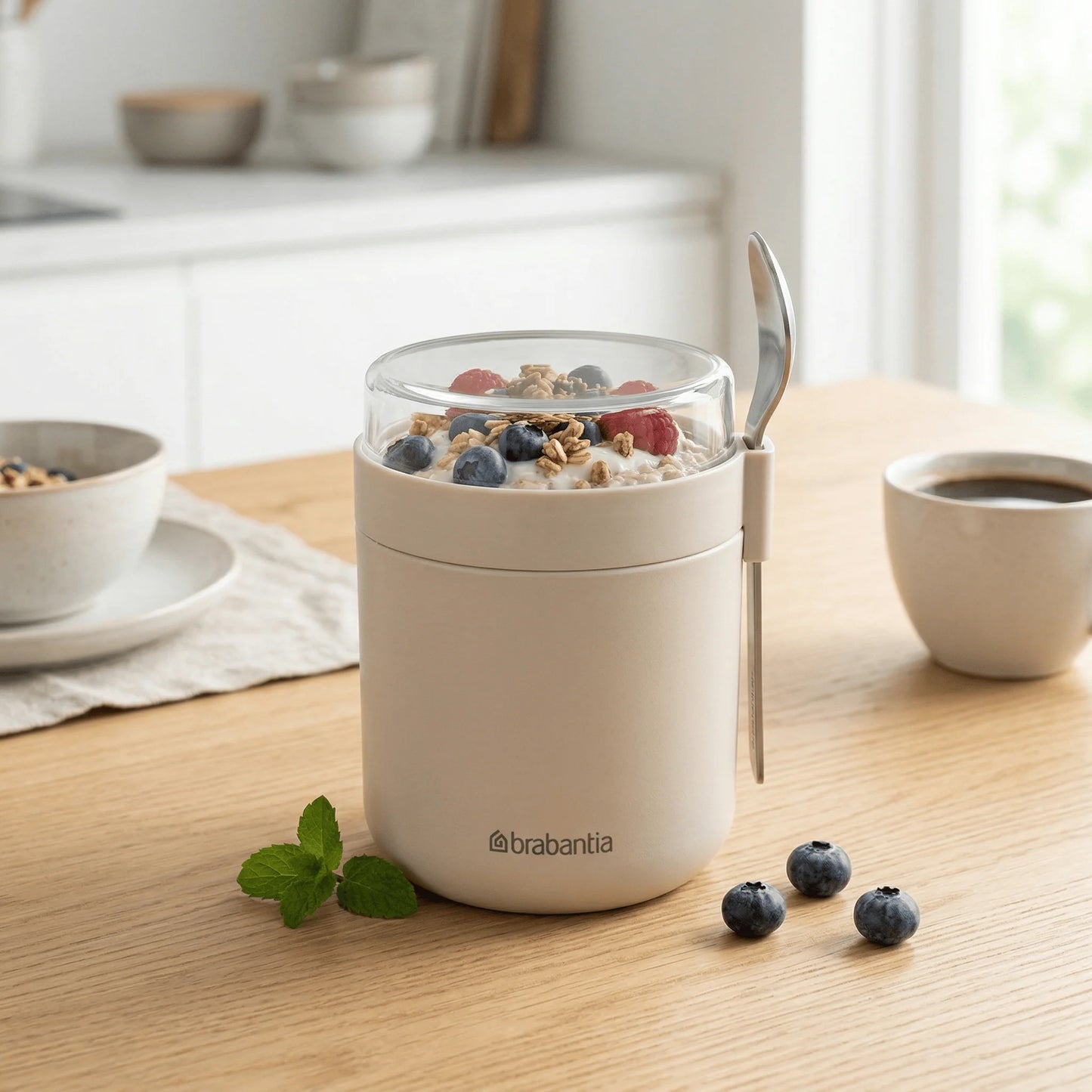 Bol alimentaire Brabantia 500 ml avec cuillère, étanche, beige clair
