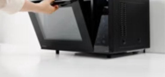 Four à micro-ondes combiné Panasonic NN-DF38PBEPG