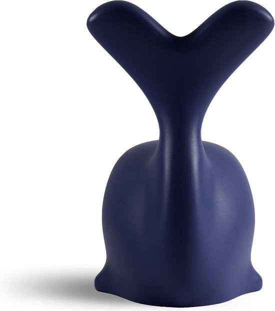 Petite chaise « Whale » bleu marine / Whalechair Navyblue - Table d'appoint design - Tissu en filet de pêche - En bon état.