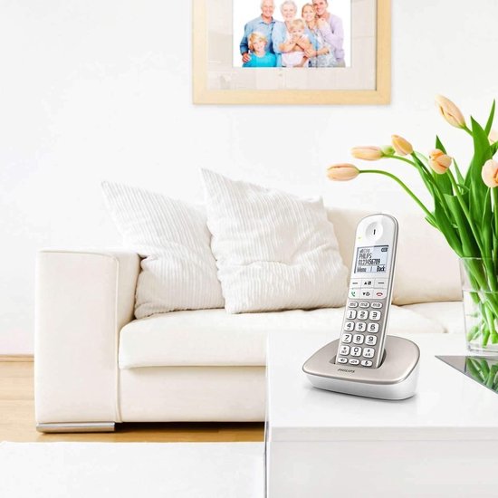 Philips XL4901S - Téléphone DECT - Téléphone sans fil pour personnes âgées avec 1 combiné - Grandes touches, augmentation du volume et compatibilité avec les aides auditives - Blanc