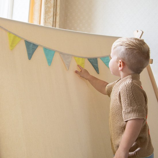 Sunny Sienna Tente de jeu avec drapeaux et tapis de sol crème - Tente Tipi Wigwam pour enfants avec pendule et sac de rangement - Arceaux en bois FSC - 120x100x105cm